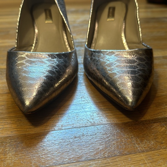 Louise et Cie | Women’s pointed toe, short heels - Picture 9 of 16